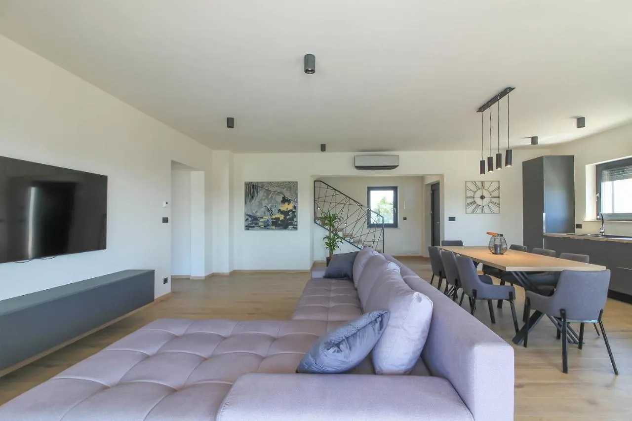 Modern Villa With Private Pool In Pula 0*,  Hırvatistan